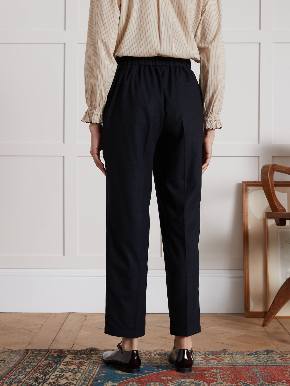 Einfarbige Damen-Hose Jeanne mit geradem Bein