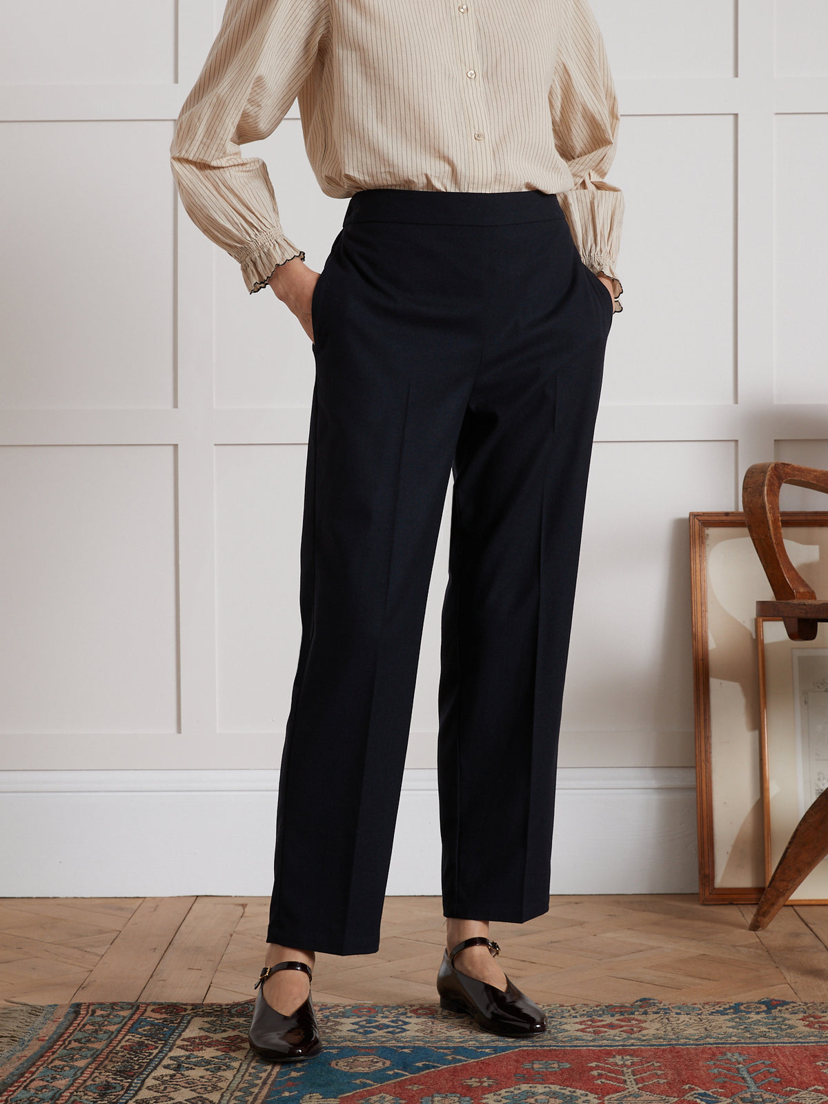 Einfarbige Damen-Hose Jeanne mit geradem Bein