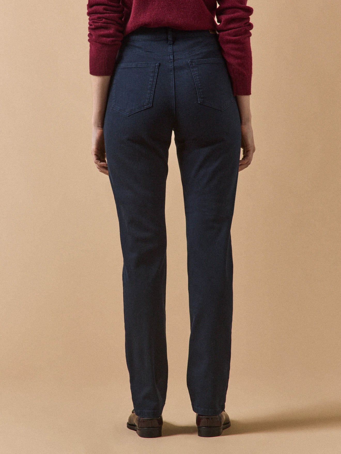 Farbenfrohe Slim Fit Damenhose Aude