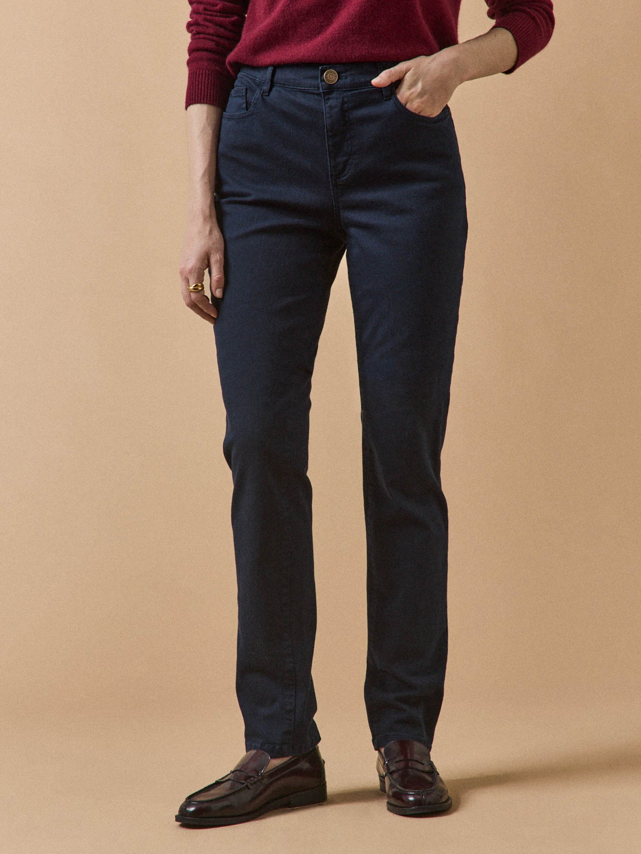 Farbenfrohe Slim Fit Damenhose Aude