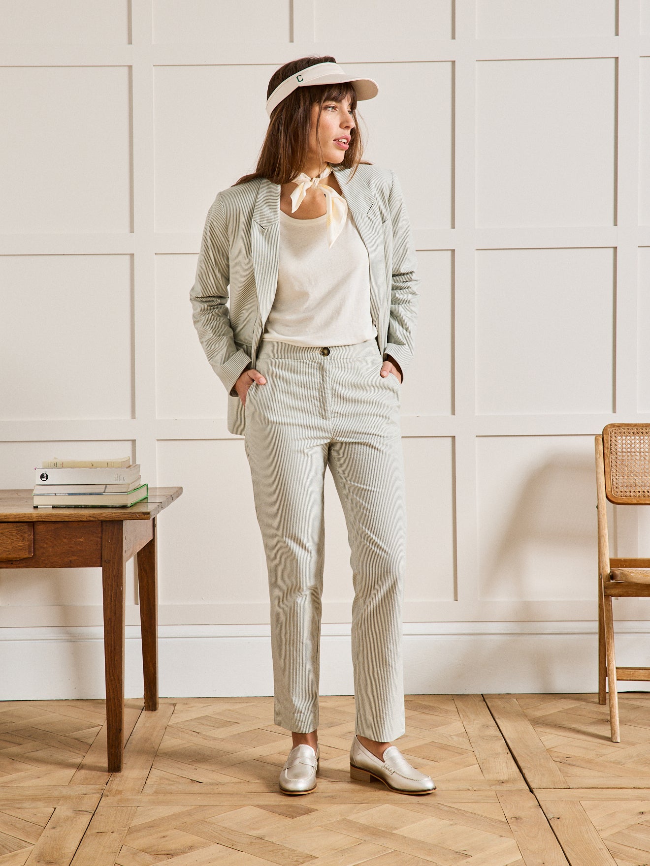 Damen-Zigarettenhose Julie aus gestreiftem Seersucker