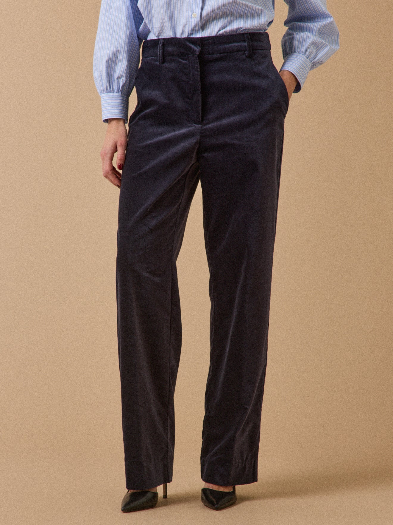 Damen-Zigarettenhose Léa aus Velours