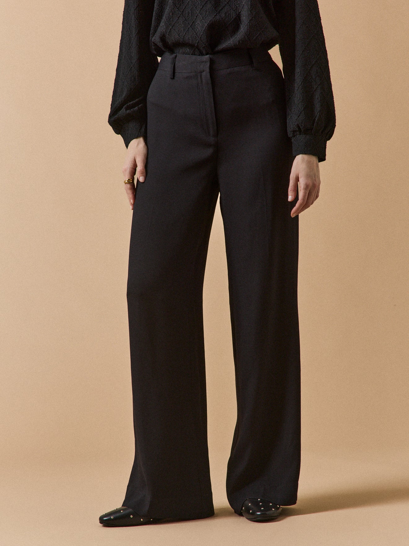 Damenhose mit weitem Bein Ava