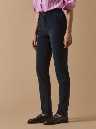 Slim Fit Damenhose aus Cordsamt Chloé
