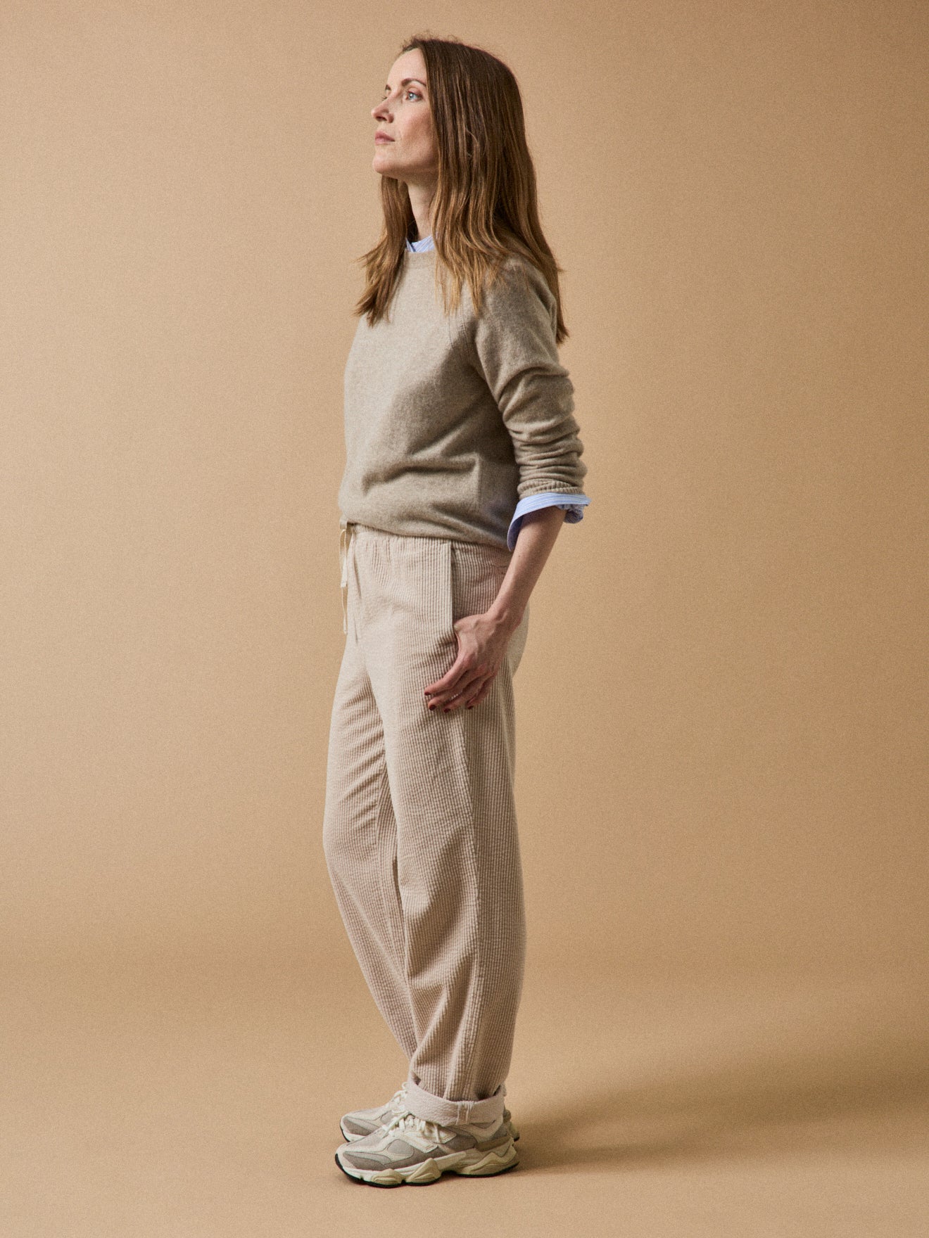 Damenhose Agathe aus strukturiertem Velours