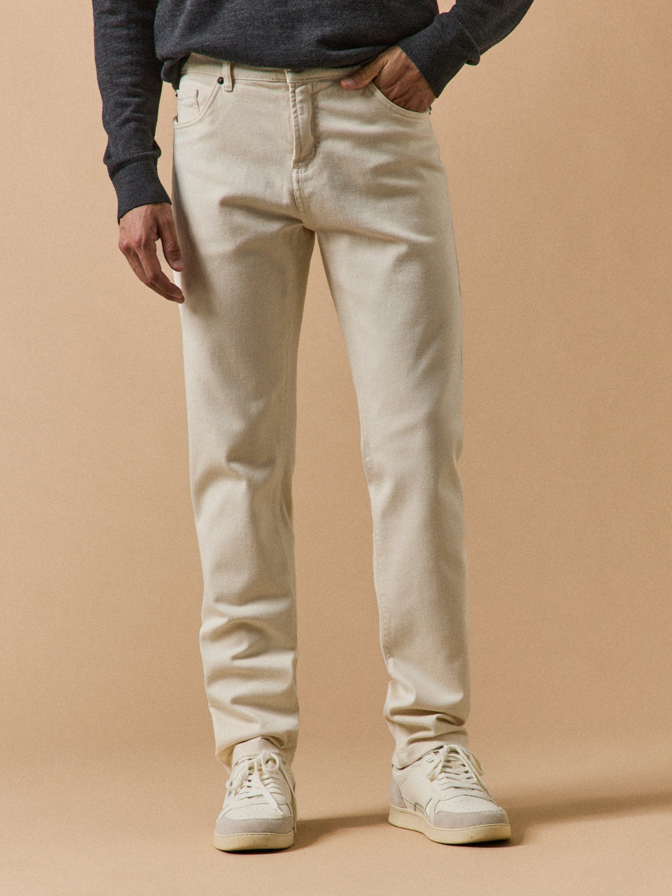 Herren-Jeans, regular, in Ecru aus Bio-Baumwolle