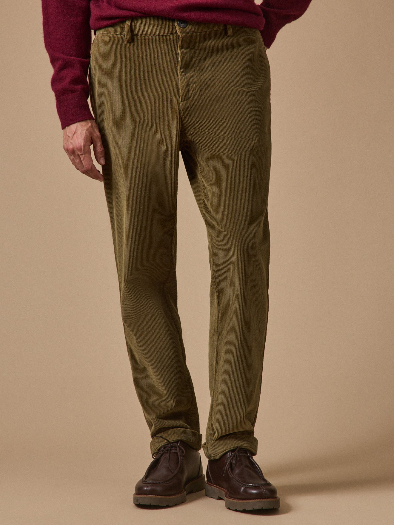Herrenhose aus Cord mit Elastikbund