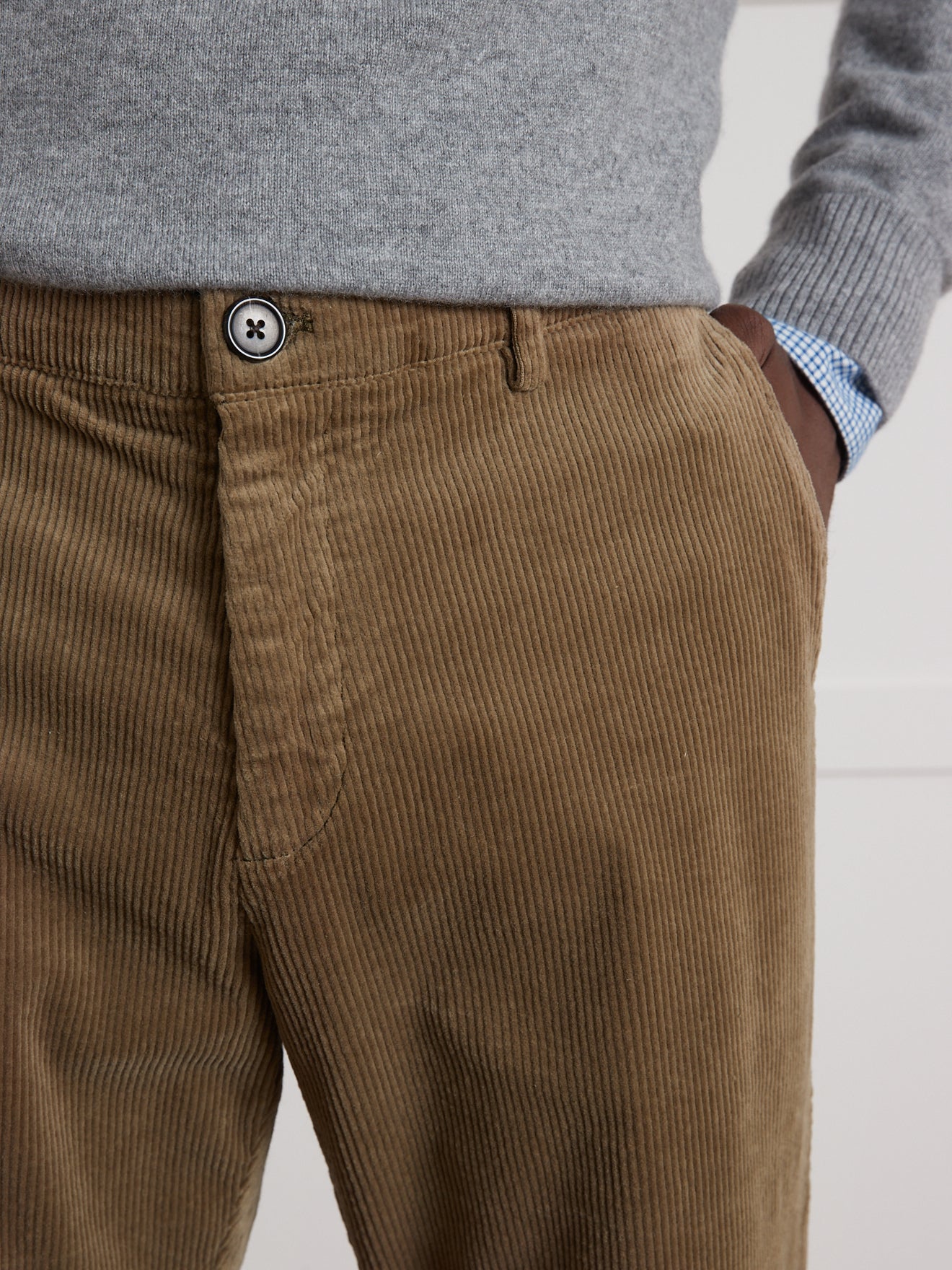 Herrenhose aus Cord mit Elastikbund