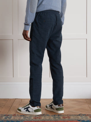 Herrenhose aus Twill in Denim-Optik mit Elastikbund