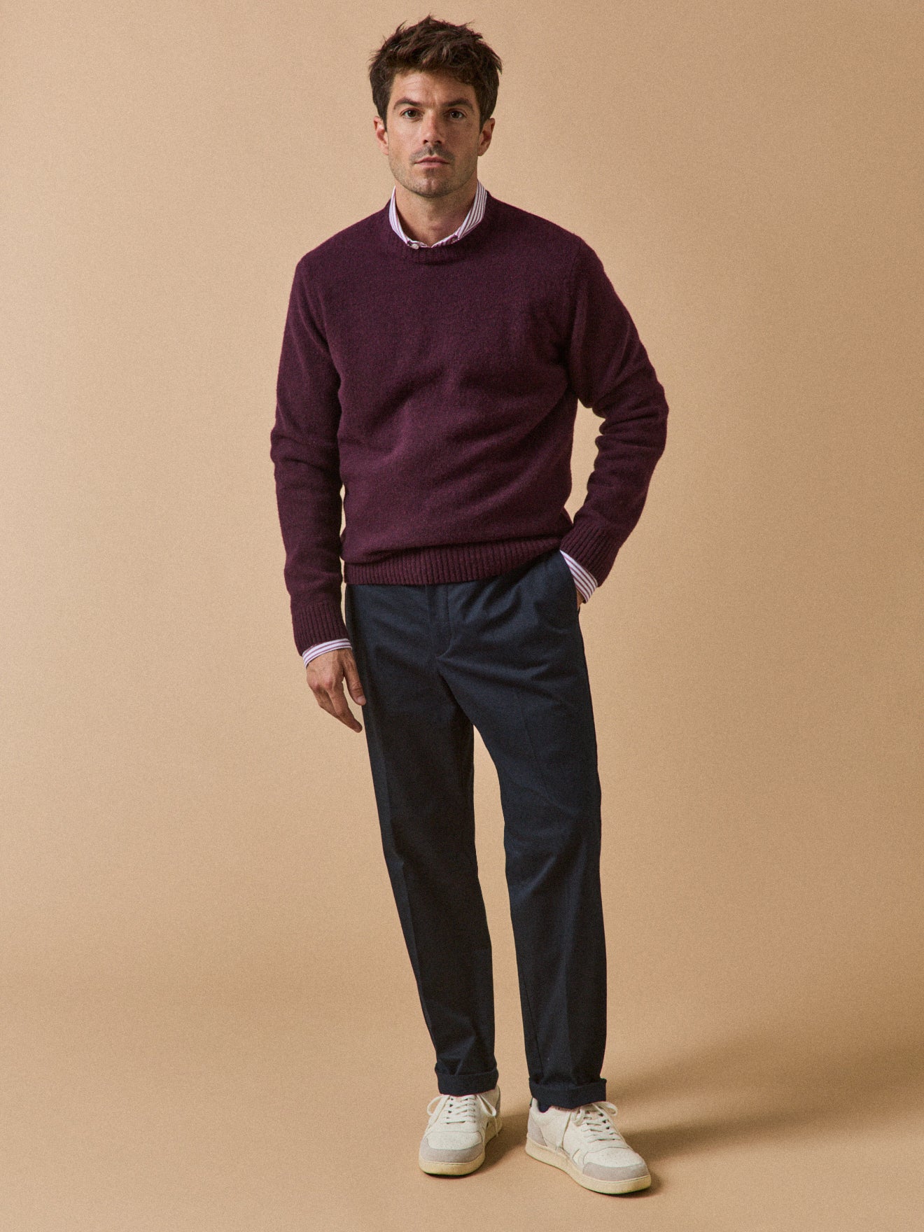 Herren-Chinohose mit weitem Bein