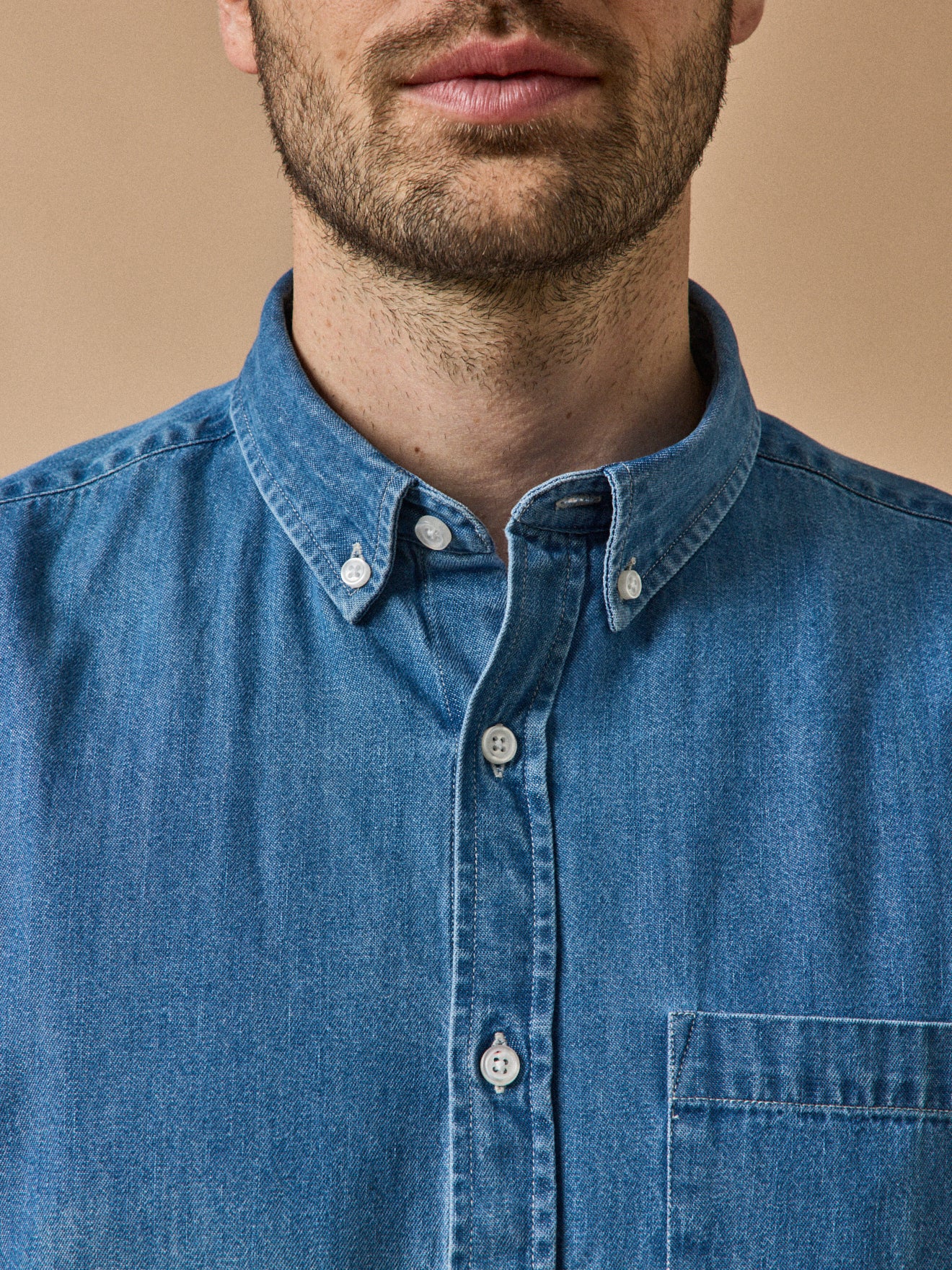 Herrenhemd in modischer Passform