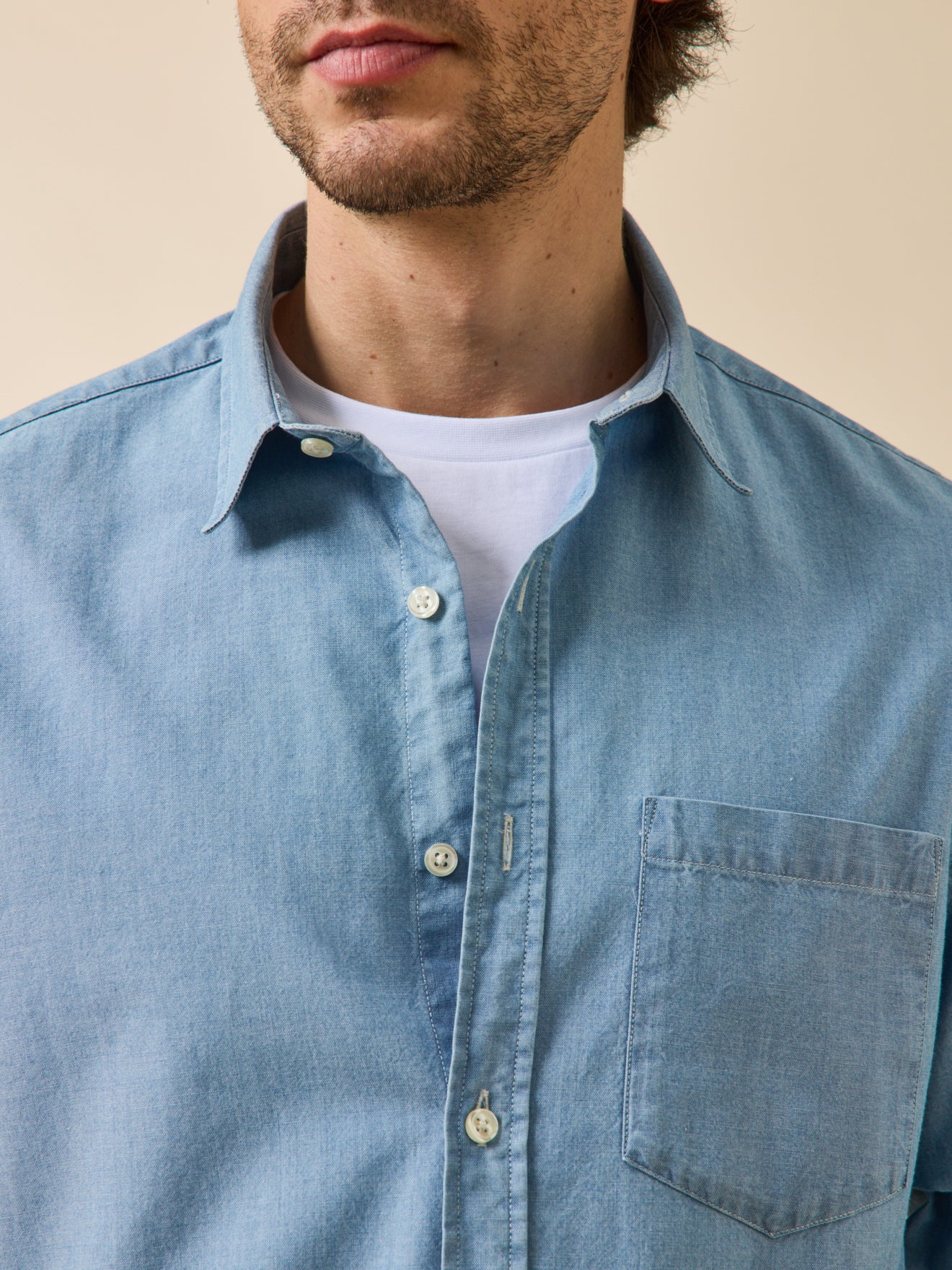 Chemise chambray homme coupe contemporaine