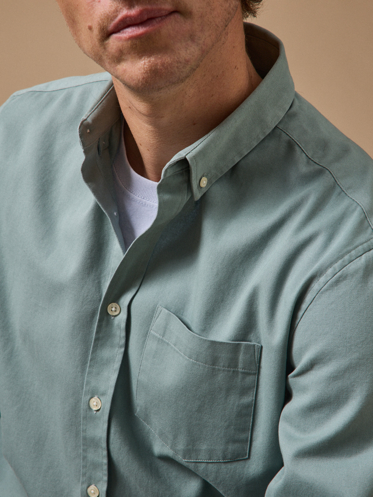 Chemise twill délavé homme - coupe contemporaine