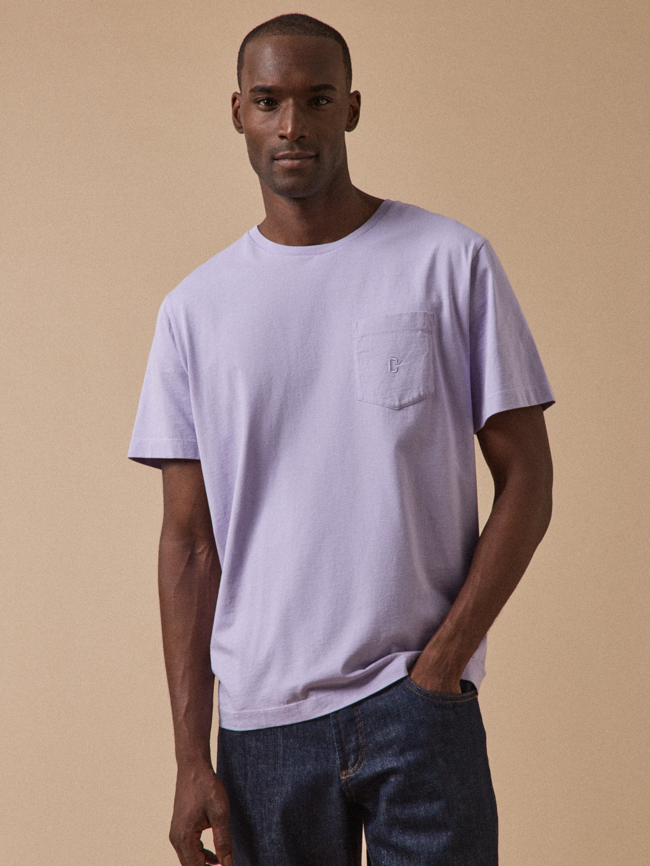 Herren T-Shirt aus Bio-Baumwolle, einfarbig mit Stickerei