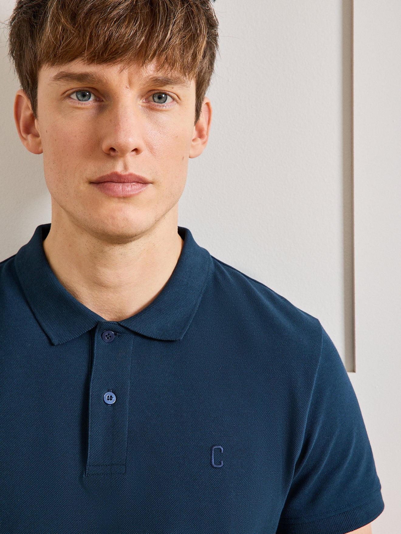 Einfarbiges Herren-Poloshirt aus Pikee aus Bio-Baumwolle