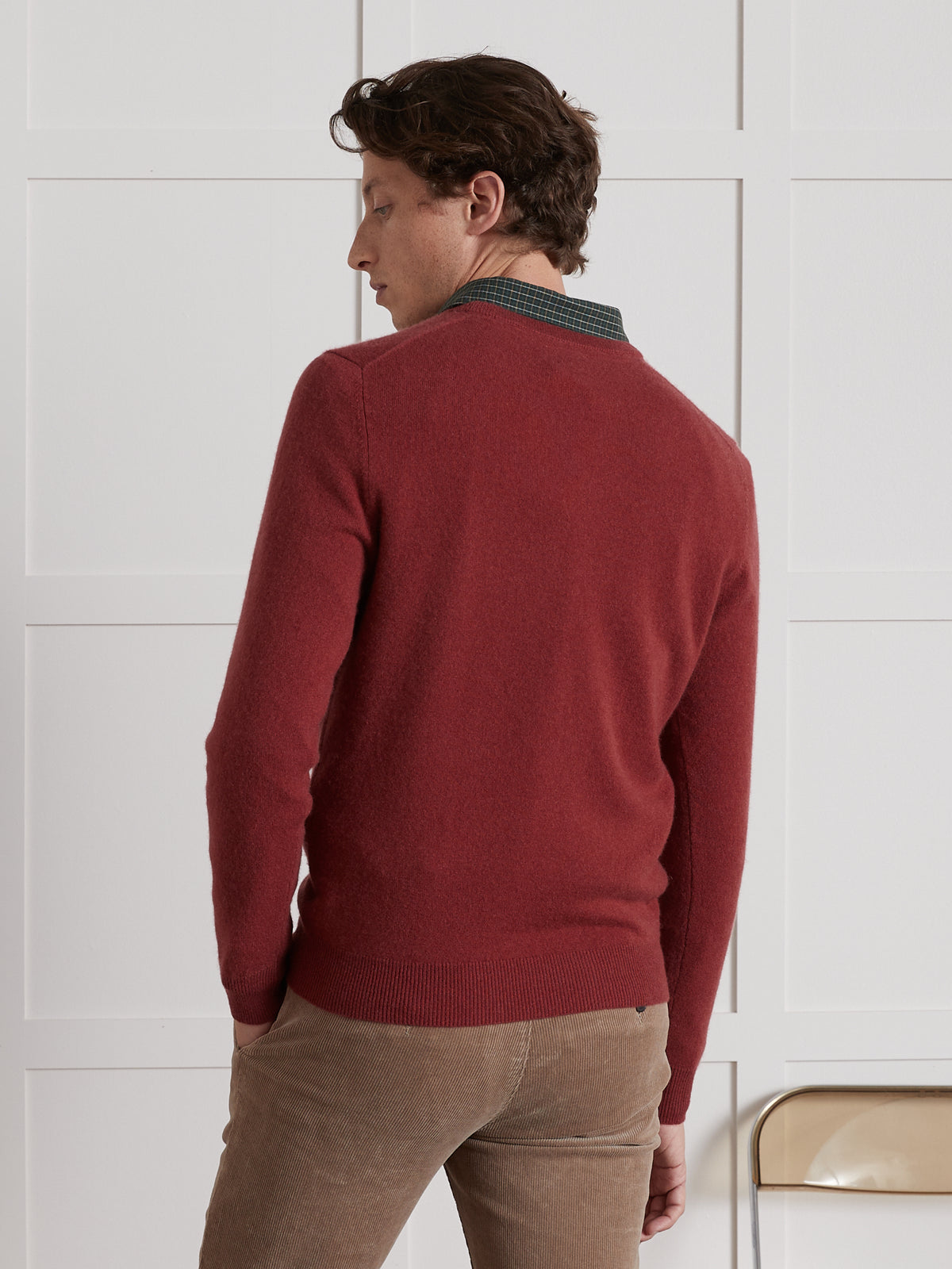 Herrenpullover mit V-Ausschnitt – Cashmere-Kollektion