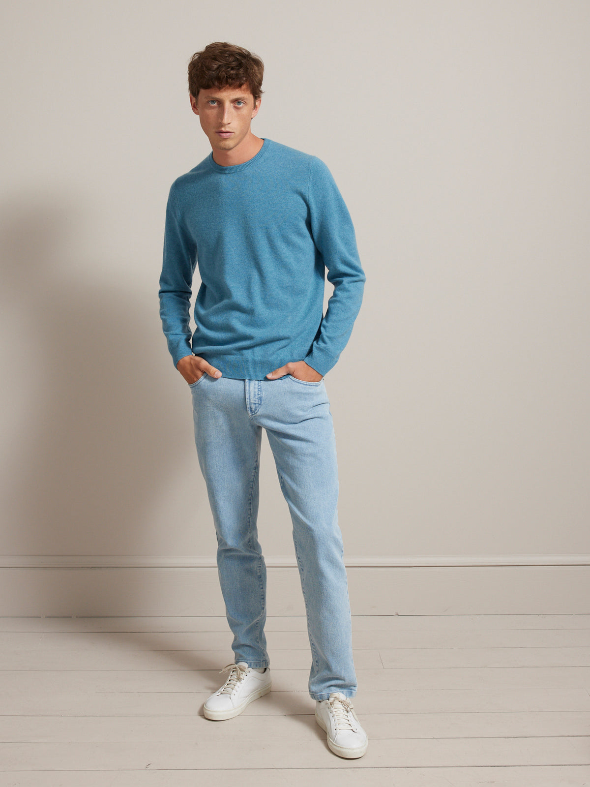 Herrenpullover mit Rundhalsausschnitt – Cashmere-Kollektion