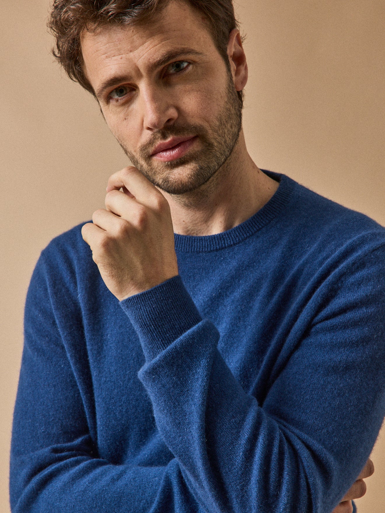 Herrenpullover aus Kaschmir mit rundem Halsausschnitt