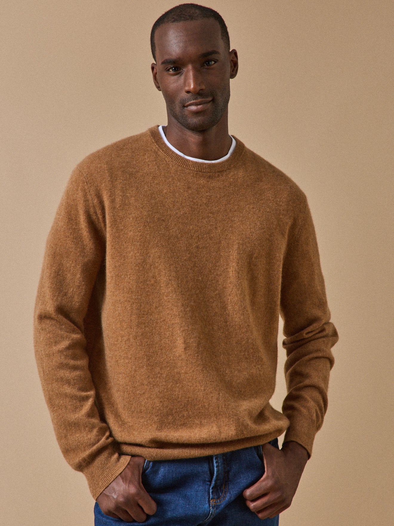 Herrenpullover aus Kaschmir mit rundem Halsausschnitt