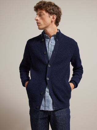 Herren-Cardigan mit Rippenstrick und Stehkragen