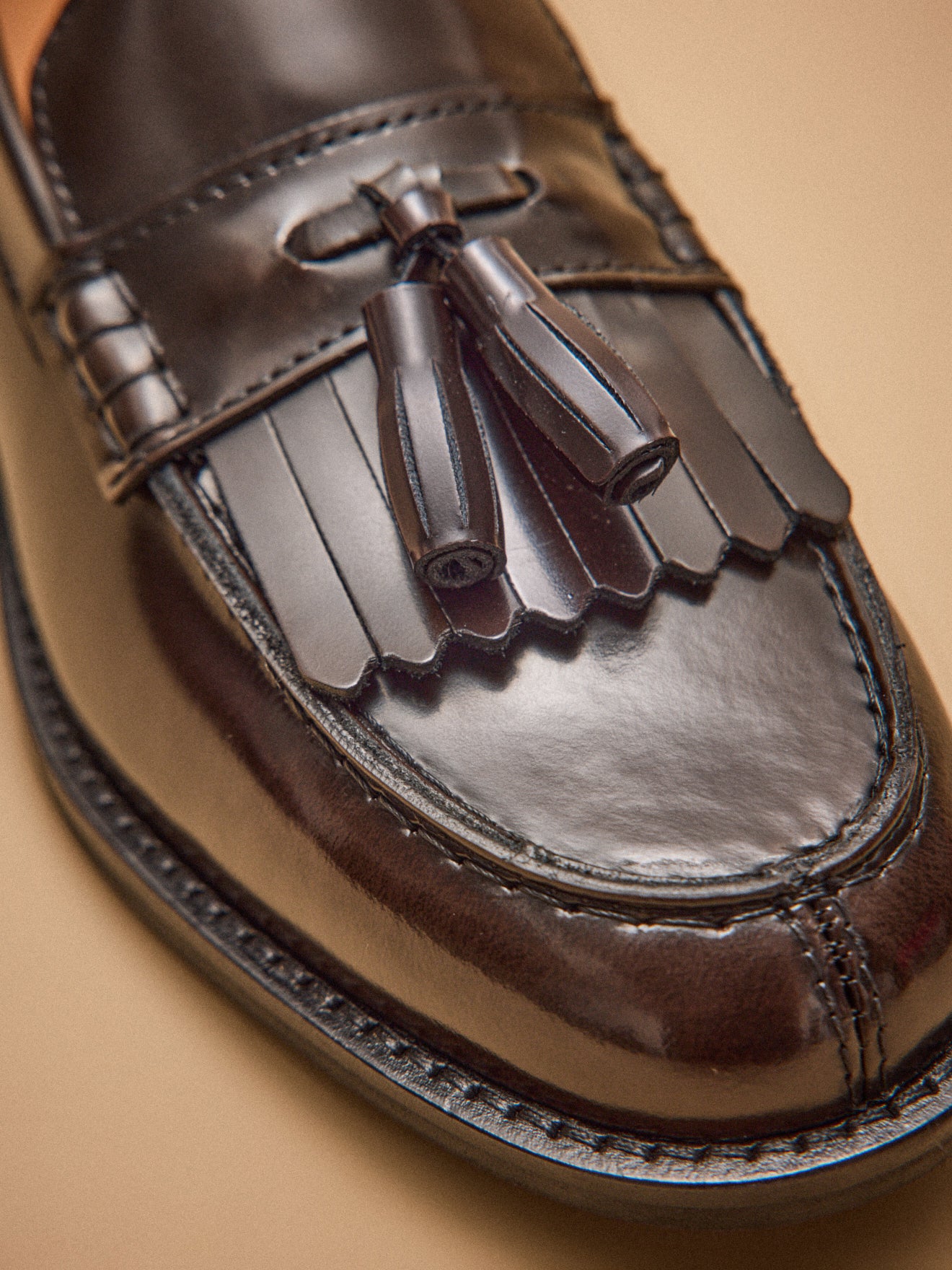 Damen-Loafer mit Fransen und Leder-Quasten