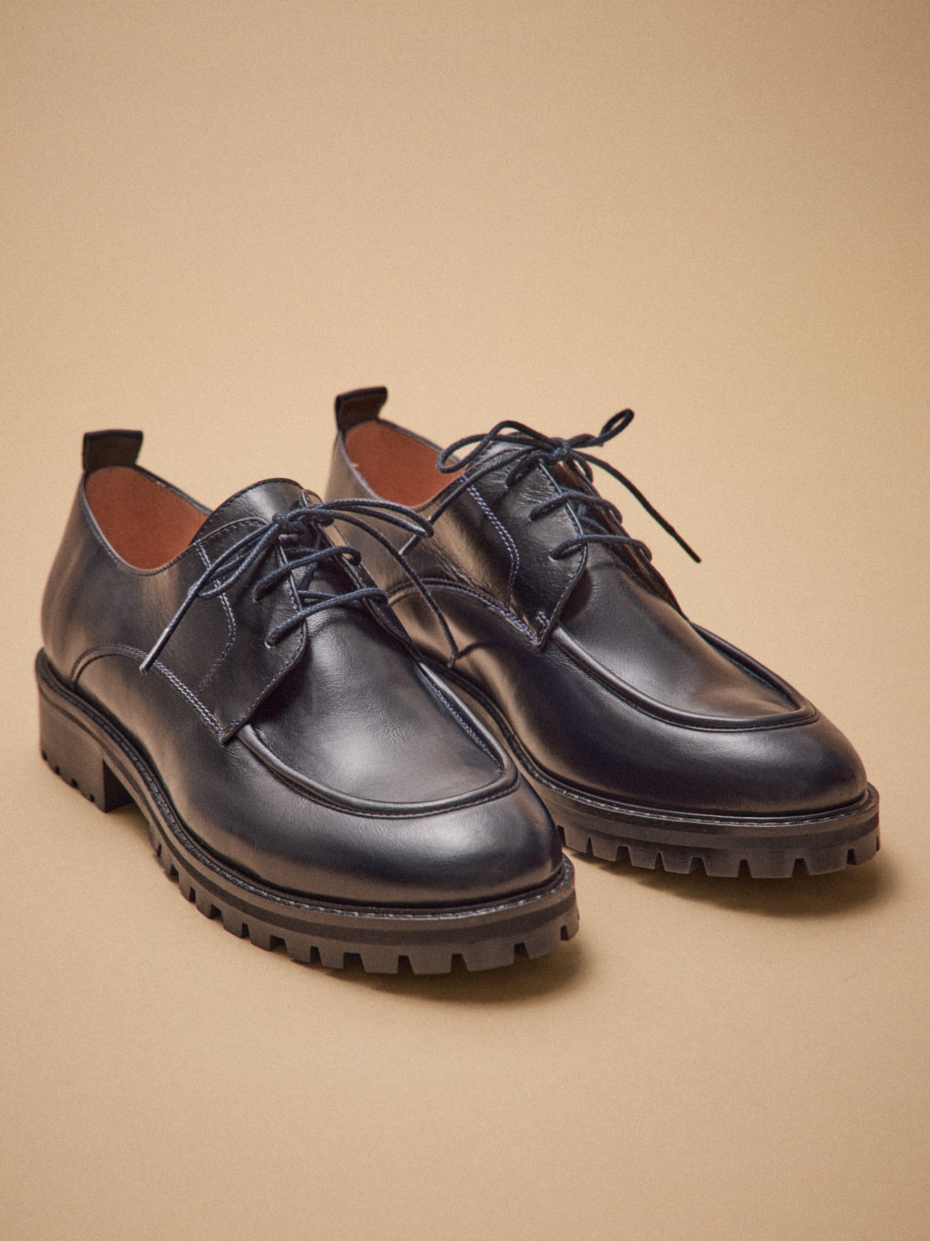 Derbies lacées cuir femme