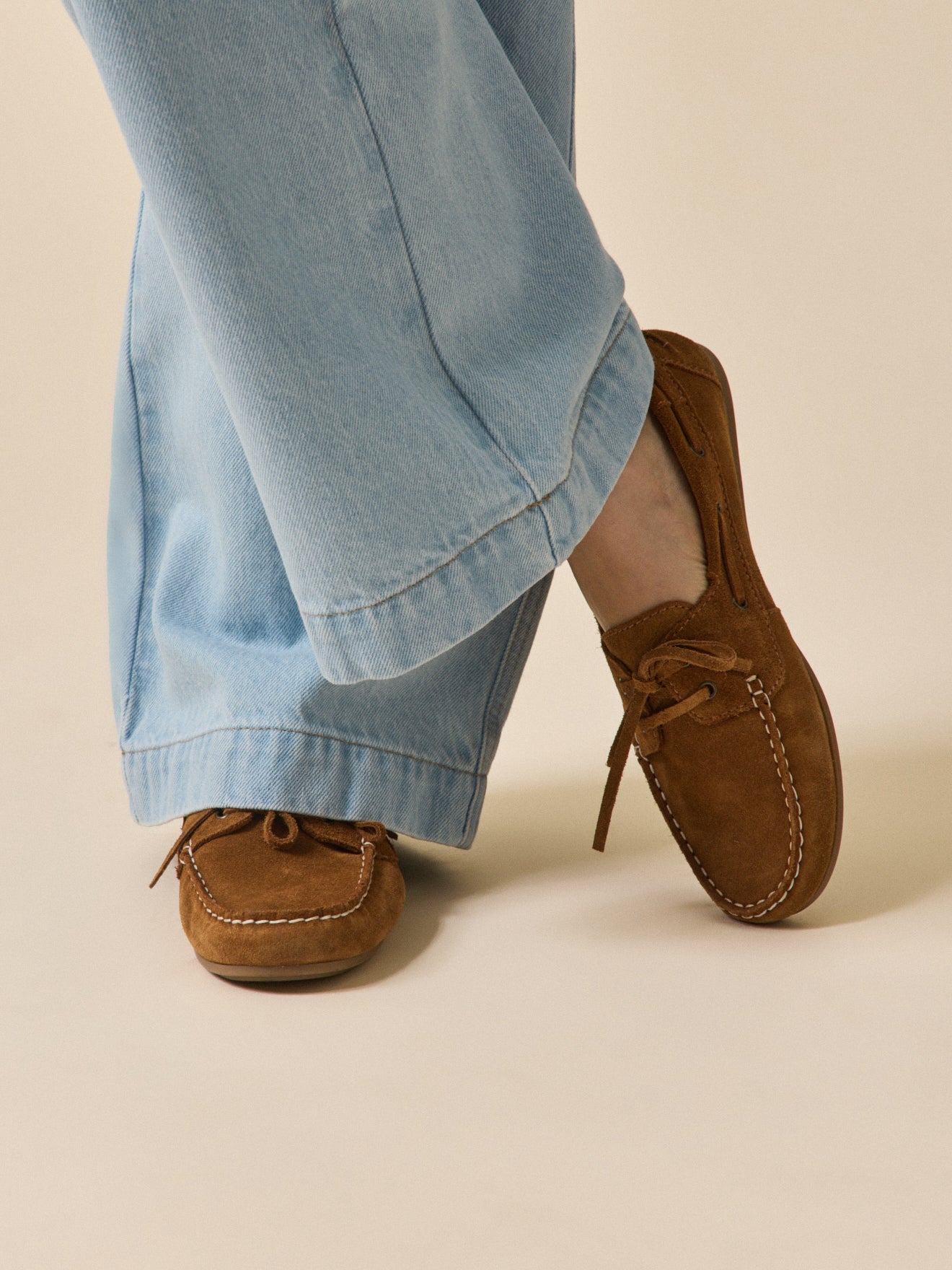 Damenschuhe aus Leder im Bootsschuh-Stil