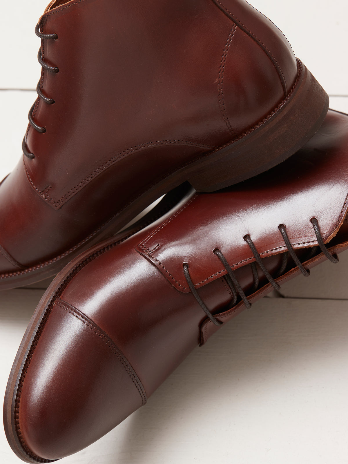 Boots lacées cuir homme