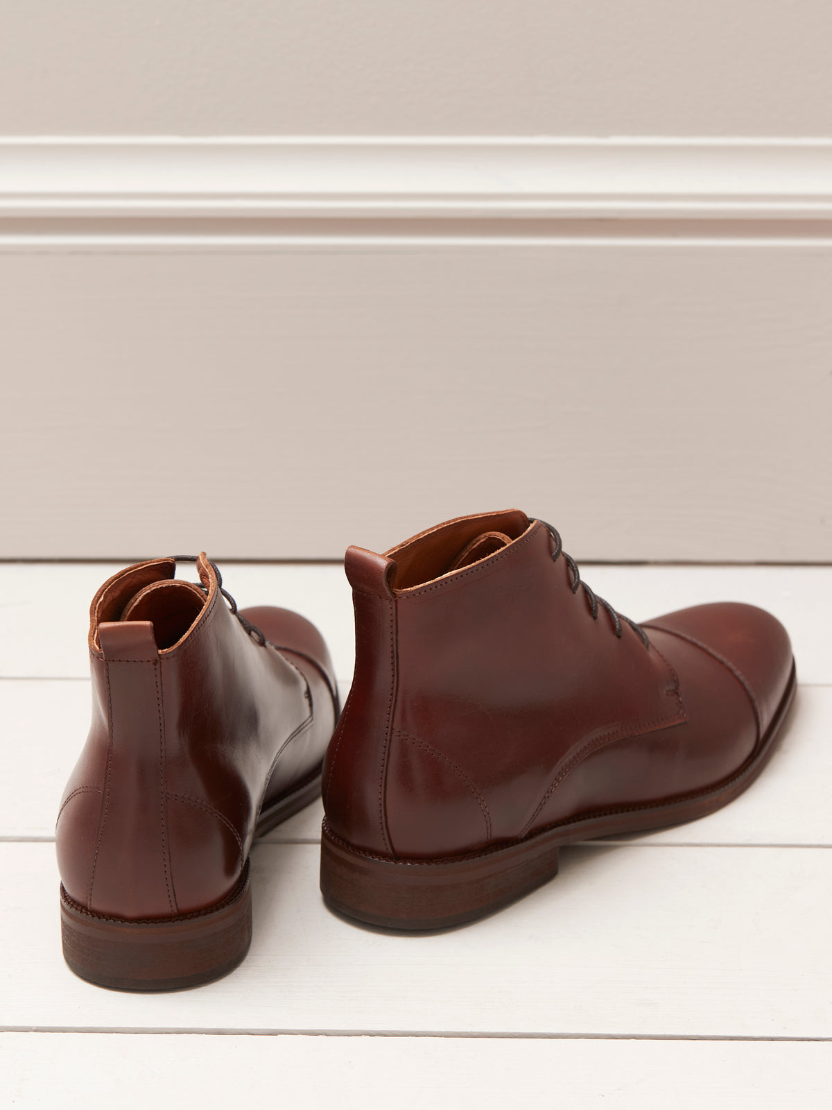 Boots lacées cuir homme