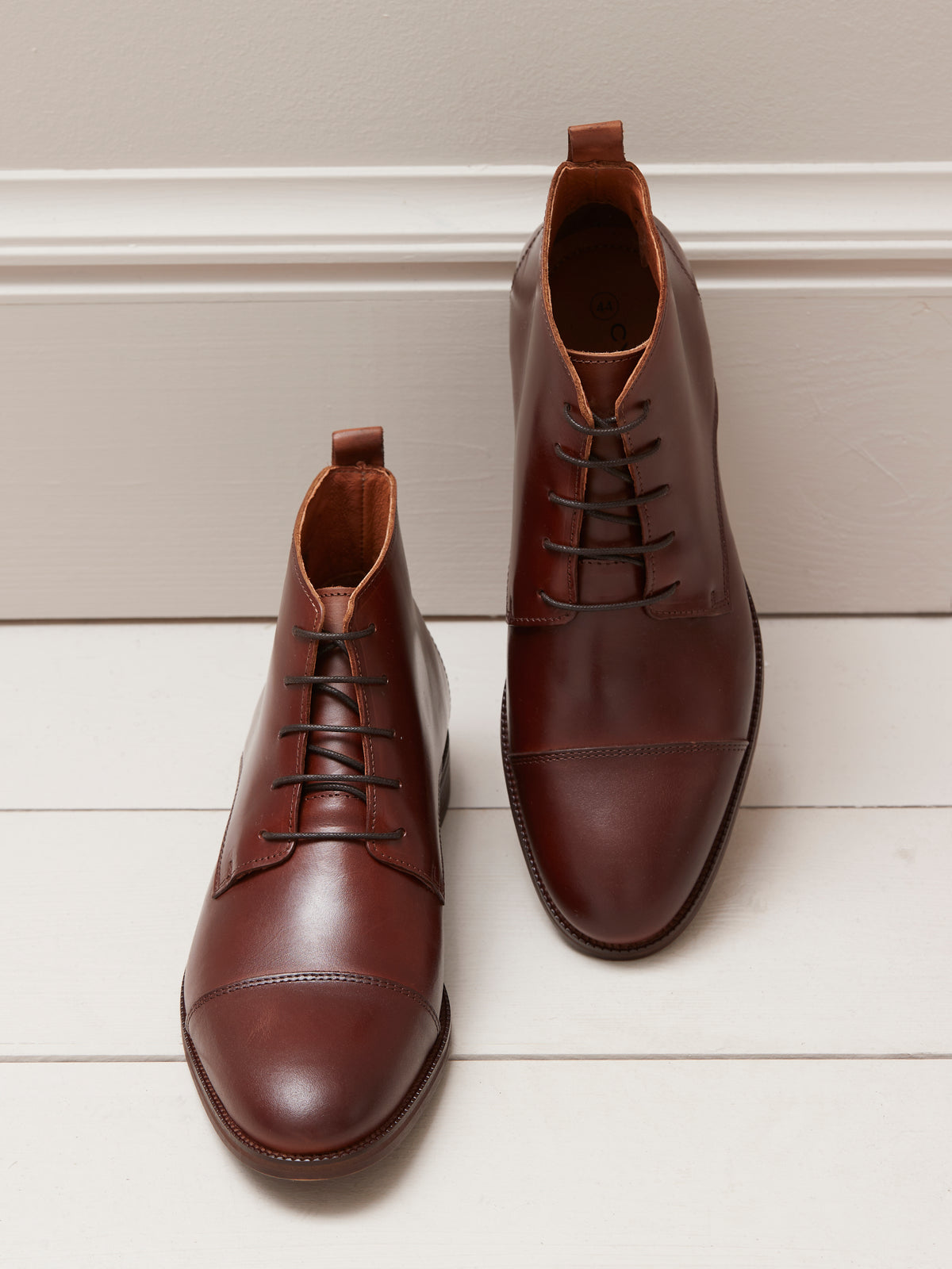 Boots lacées cuir homme