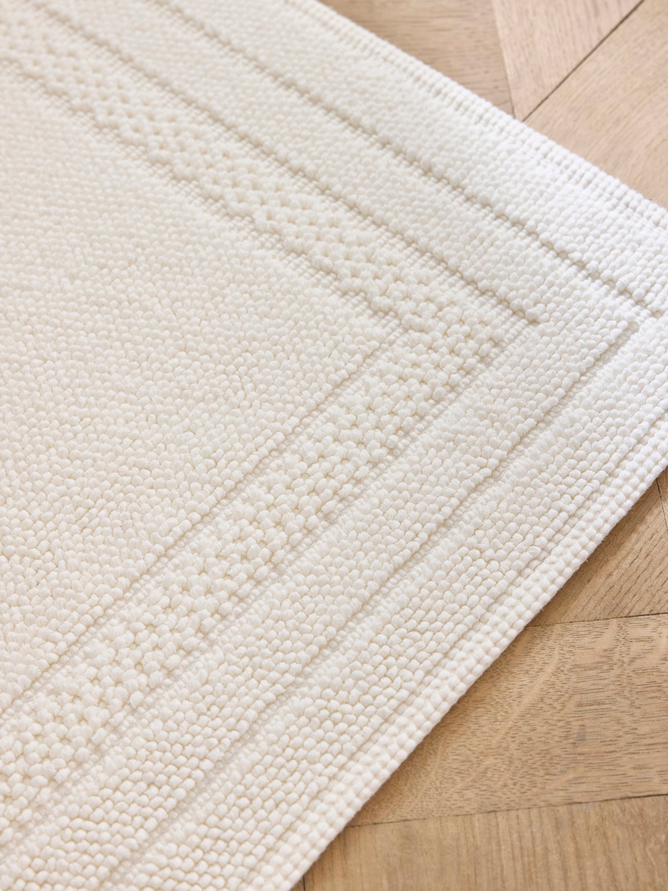 Badevorleger aus Bouclé