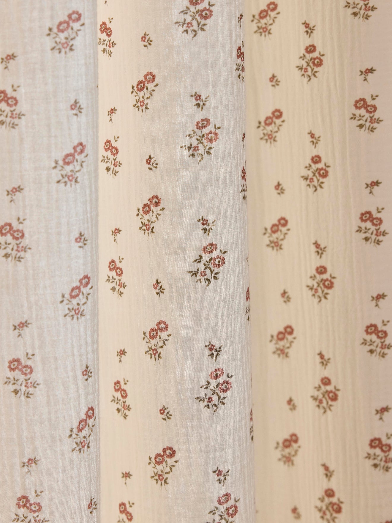 Vorhang aus Baumwoll-Gaze