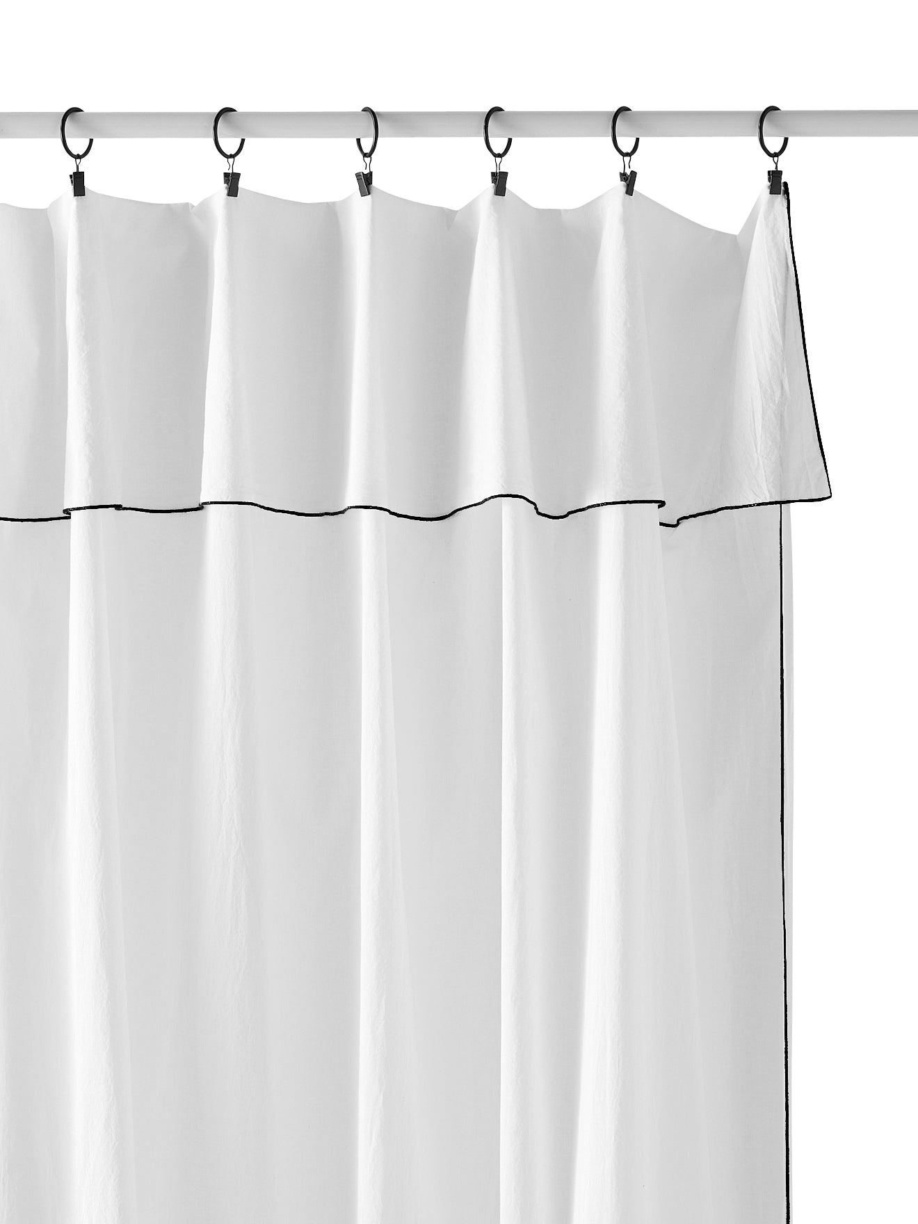 Stoffbahn aus Baumwoll-Voile mit Schnurstich-Borte