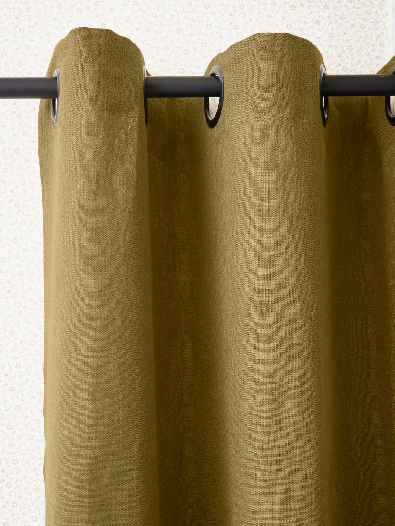 Vorhang aus Leinen mit Ösen