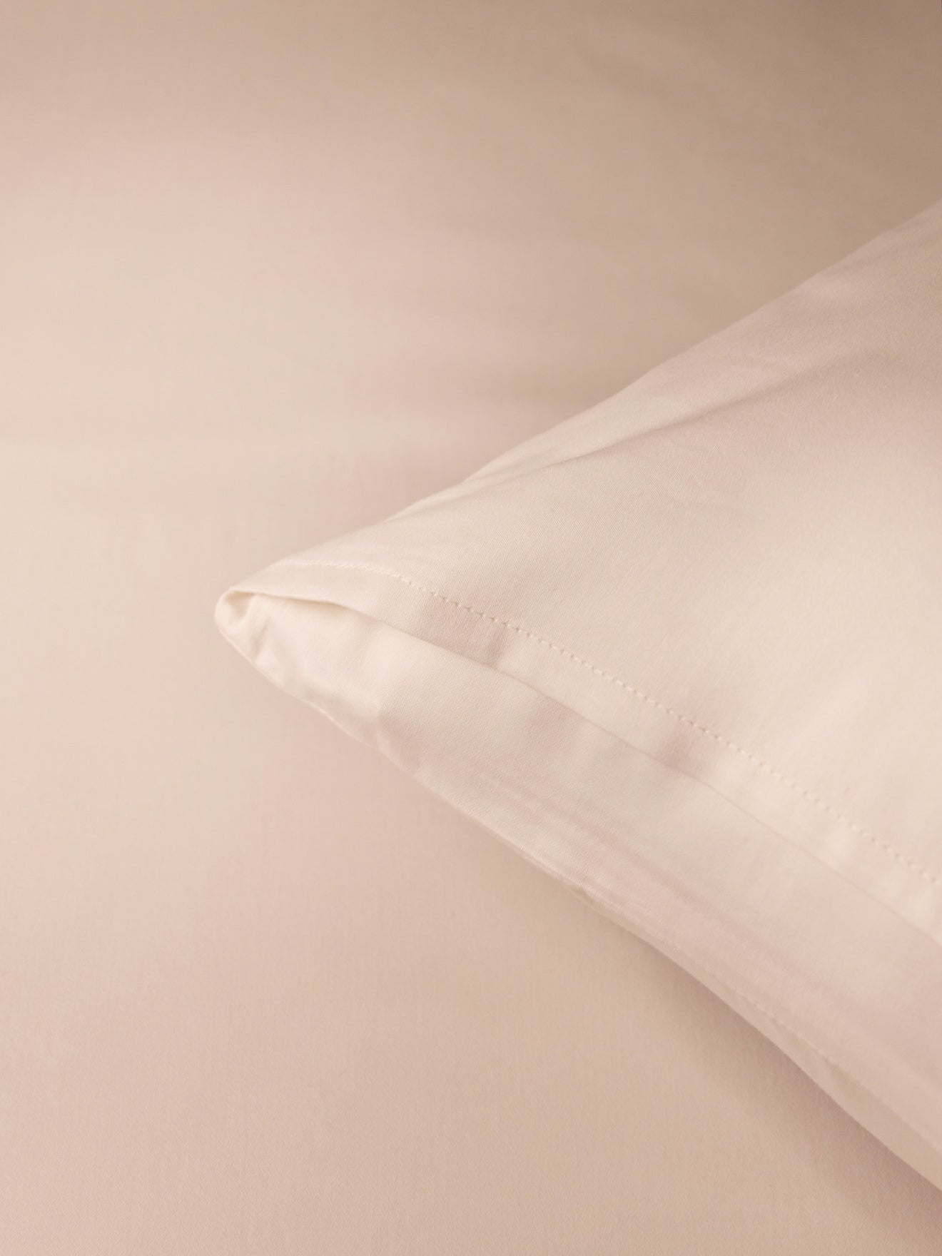 Taie d'oreiller satin de coton "Léonore"