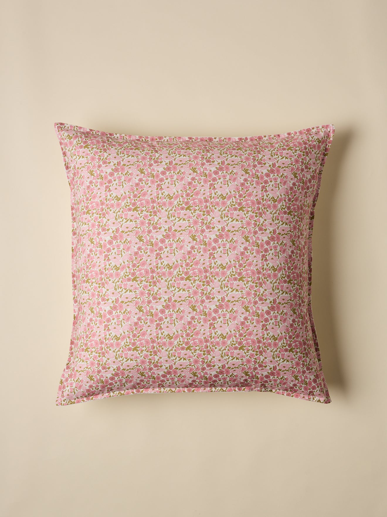 Kopfkissenbezug aus Liberty-Stoff Poppy and Daisy