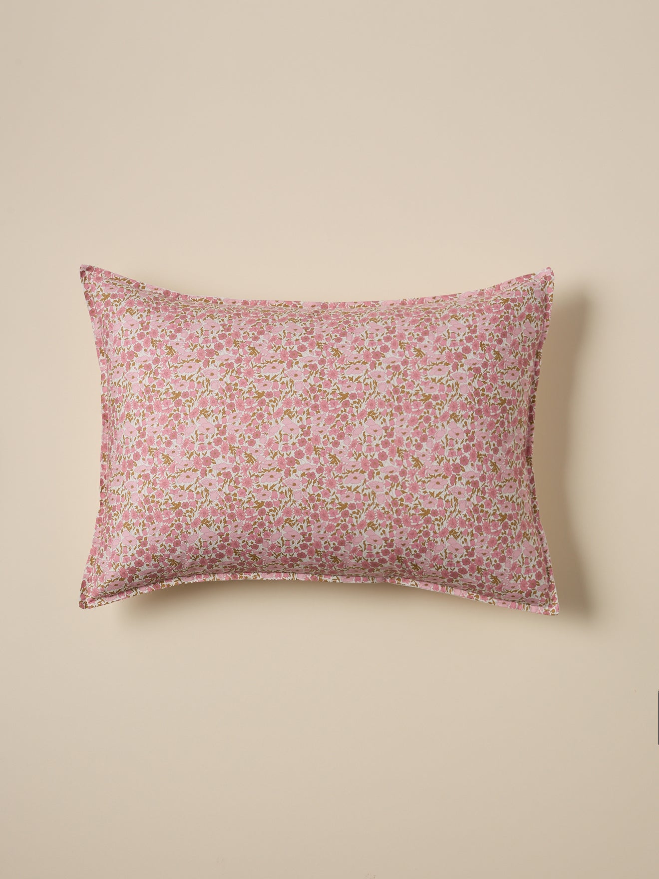 Kopfkissenbezug aus Liberty-Stoff Poppy and Daisy
