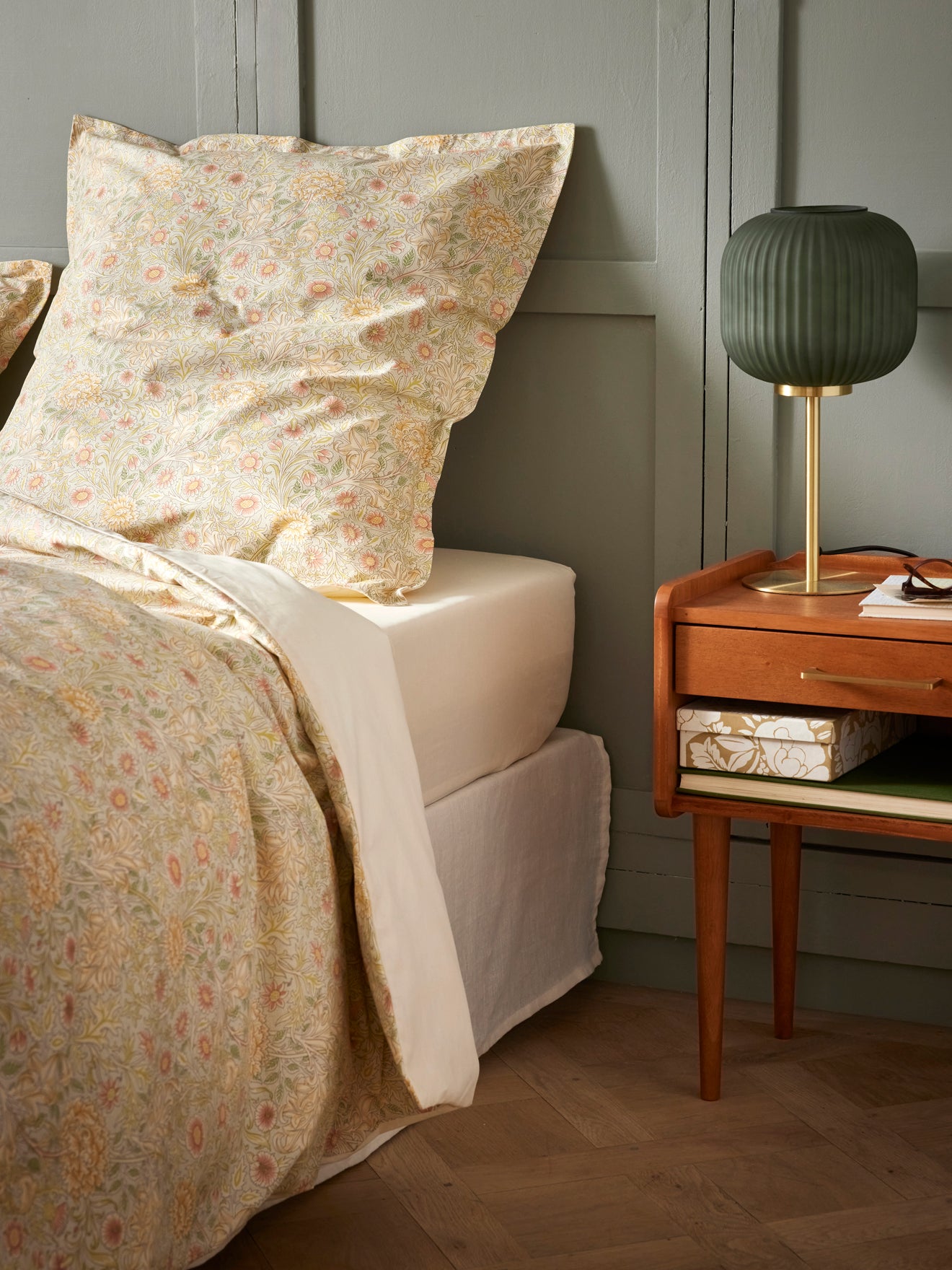 Spannbettlaken aus Baumwoll-Perkal « Arabeske » und « Poesie »