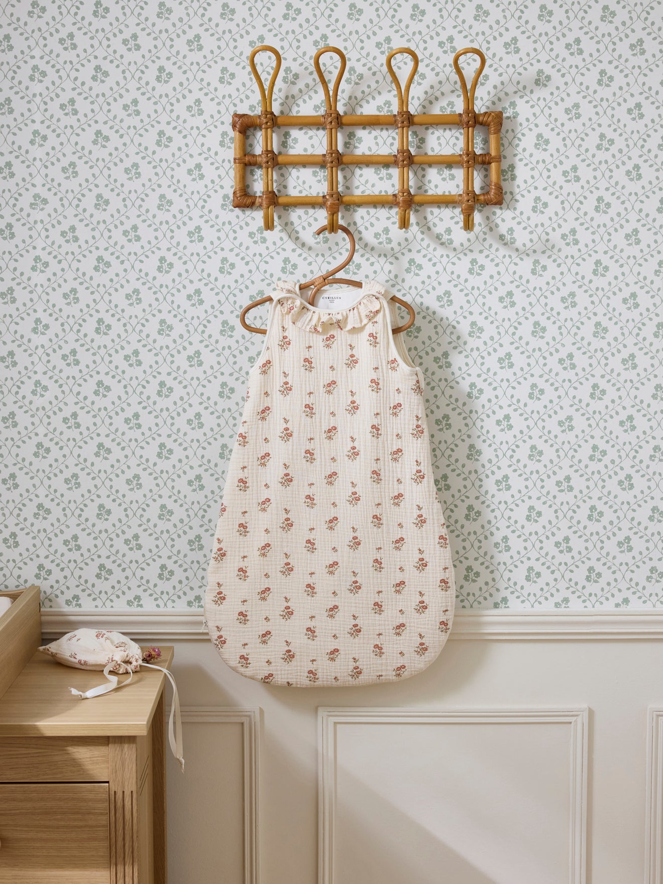 Strampelsack mit Rüschenkragen aus Bio-Baumwoll-Gaze TOG 2