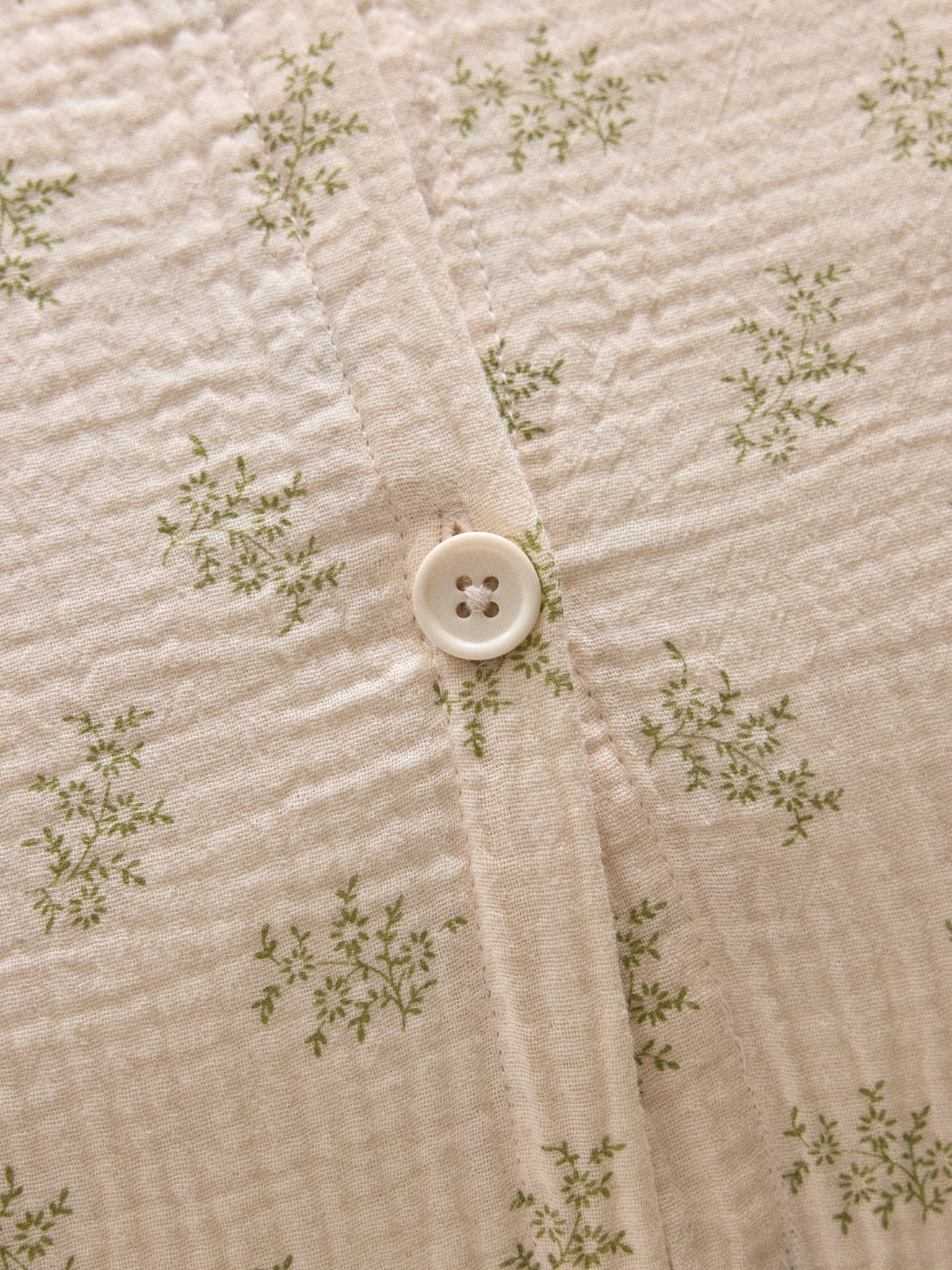 Rüschenkissen aus Baumwoll-Gaze