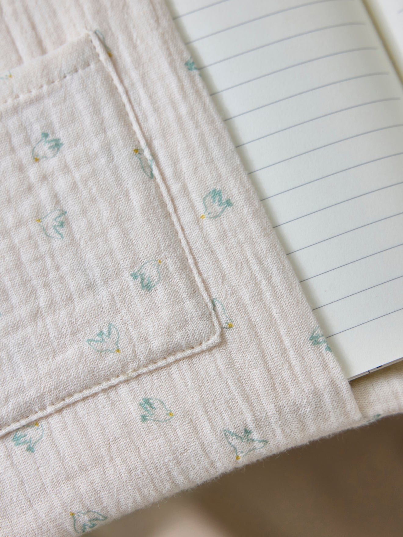 Hülle für Gesundheitsbuch aus Gaze