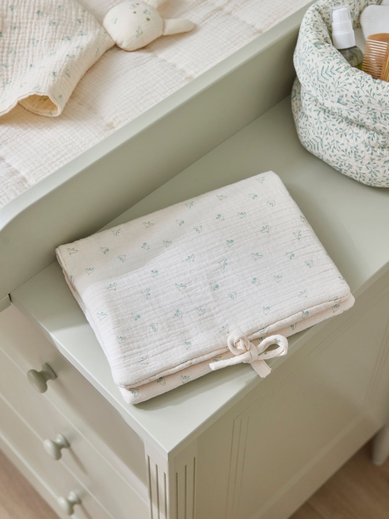 Hülle für Gesundheitsbuch aus Gaze