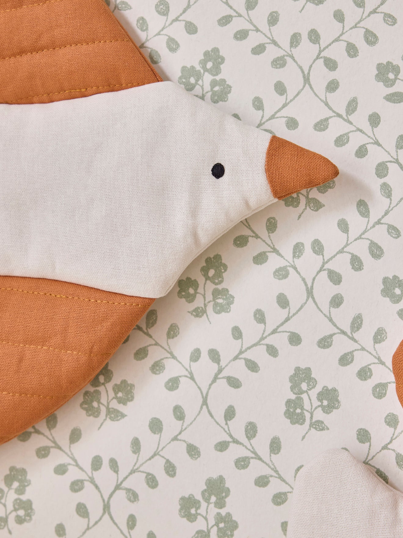 Vogel-Wanddekoration aus Tuch im 2er-Set