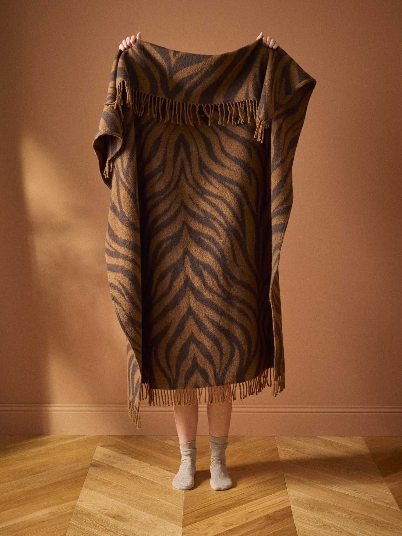 Wolldecke mit Zebrastreifen