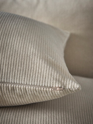 Kissenhülle aus Corduroy