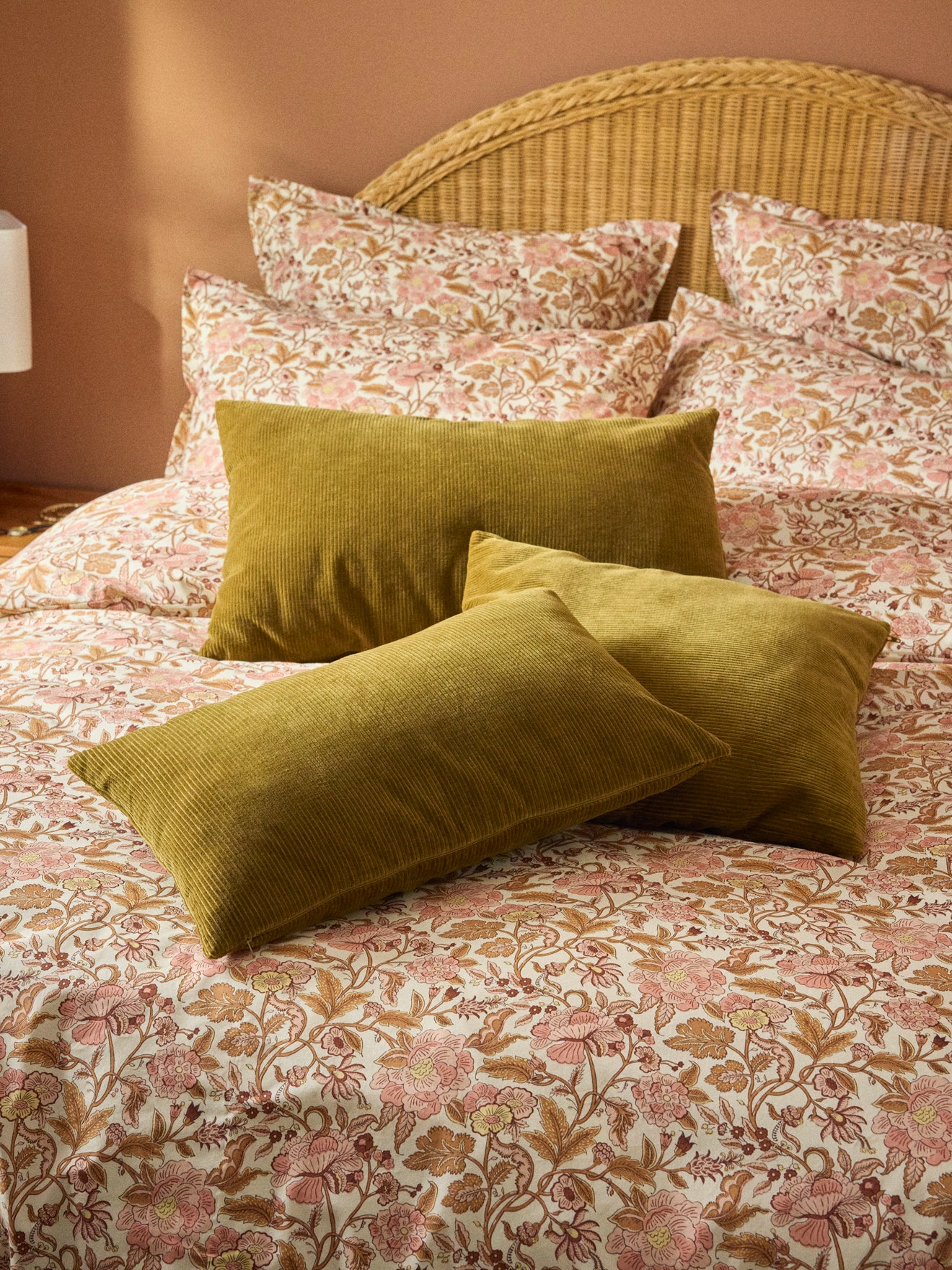 Kissenhülle aus Corduroy