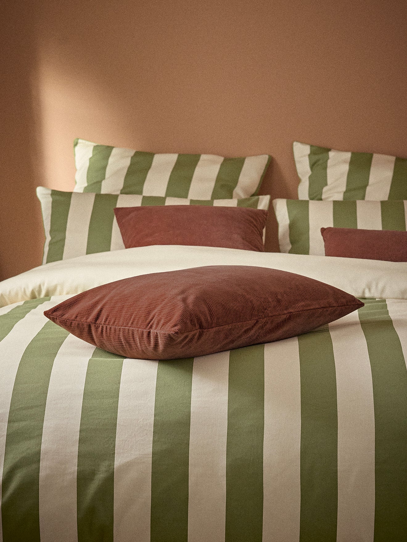 Kissenhülle aus Corduroy