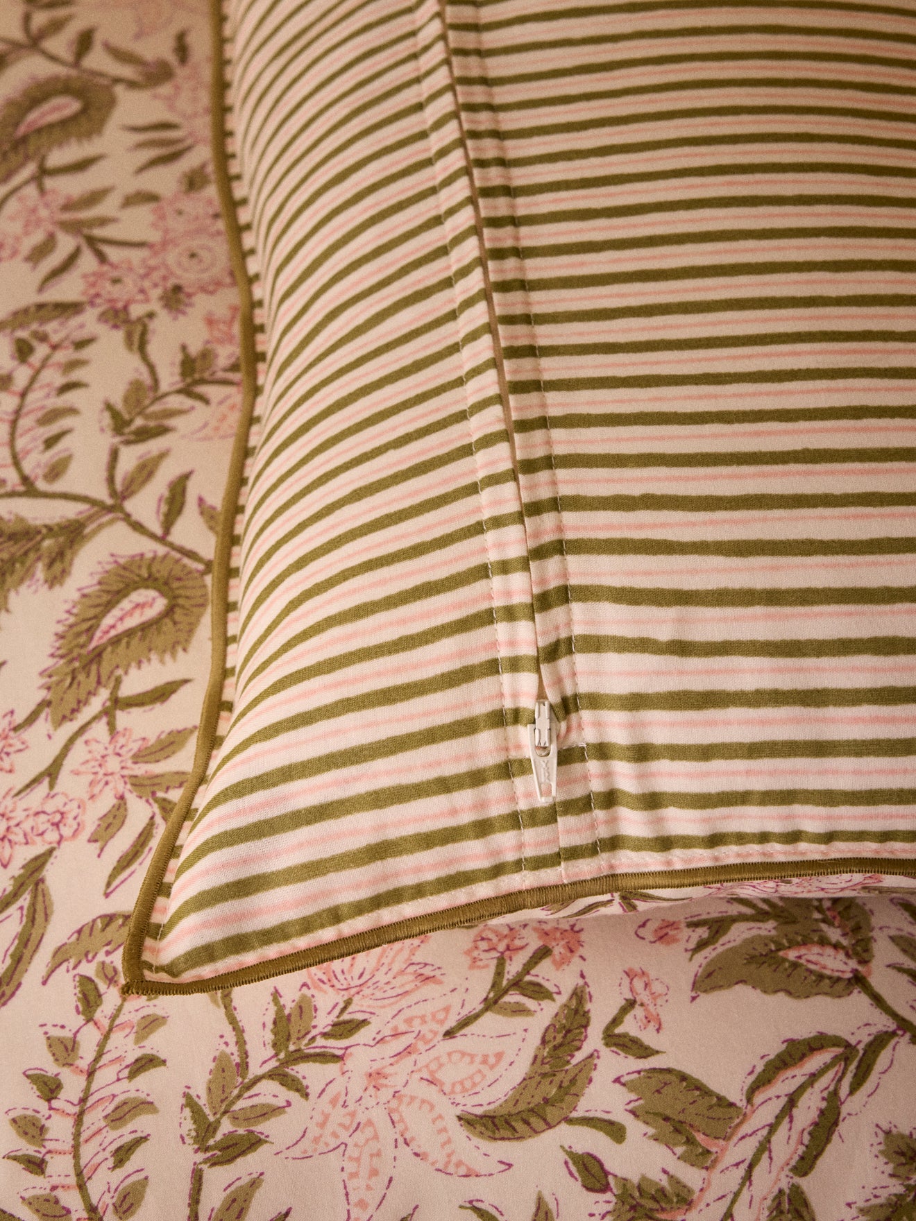 Kissenbezug mit indischem Print