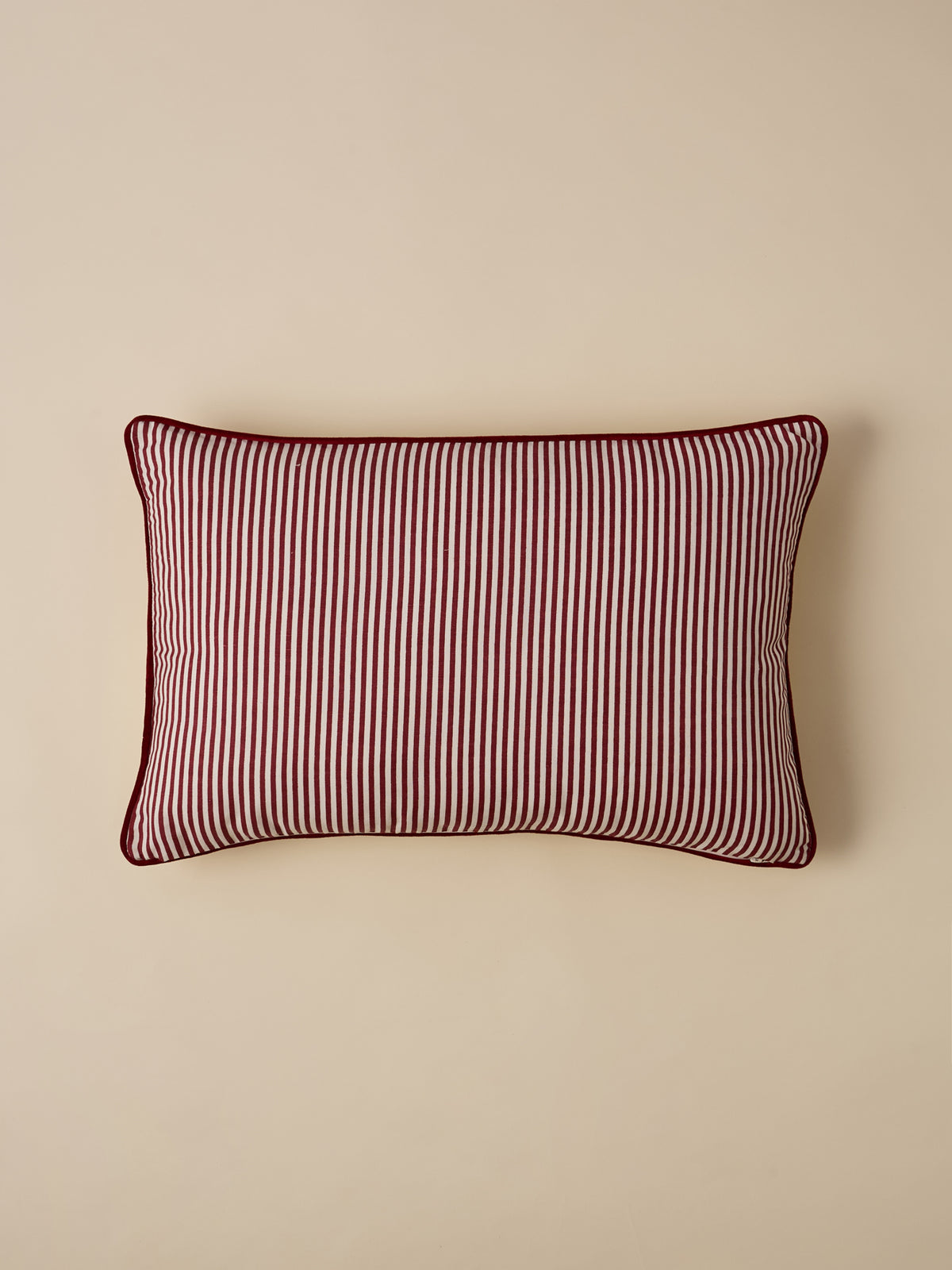 Housse de coussin esprit toile de Jouy