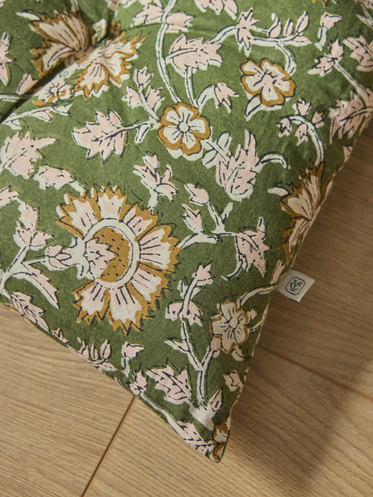 Matelas déco en tissu indien
